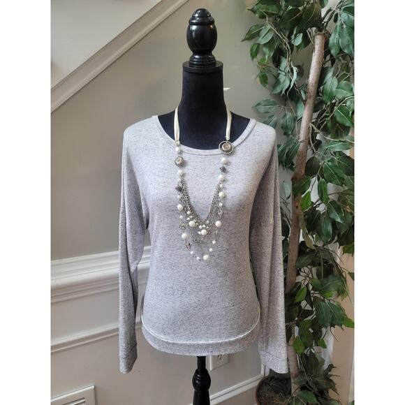 Soho Street Sweater Women's Size Medium Gray Long Sleeve Pullover Knit Casual - Picture 2 of 11